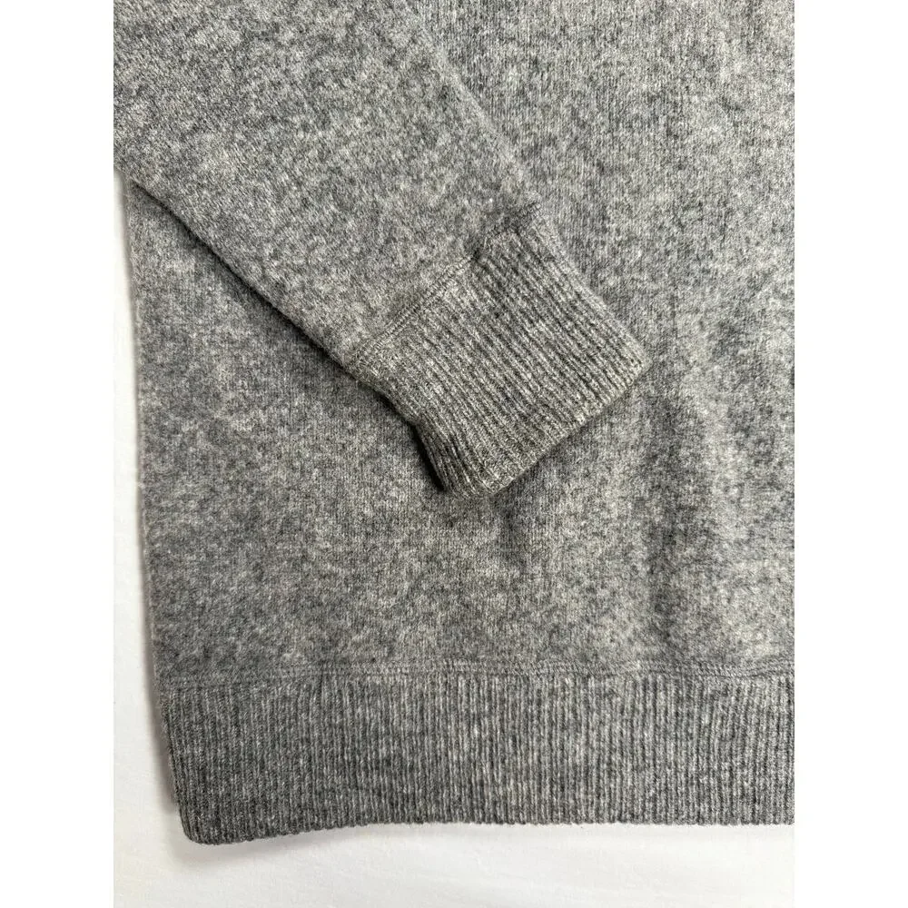 Gap Mens Sweater Size MEDIUM European Fit 100% Lambswool Gray Pullover
